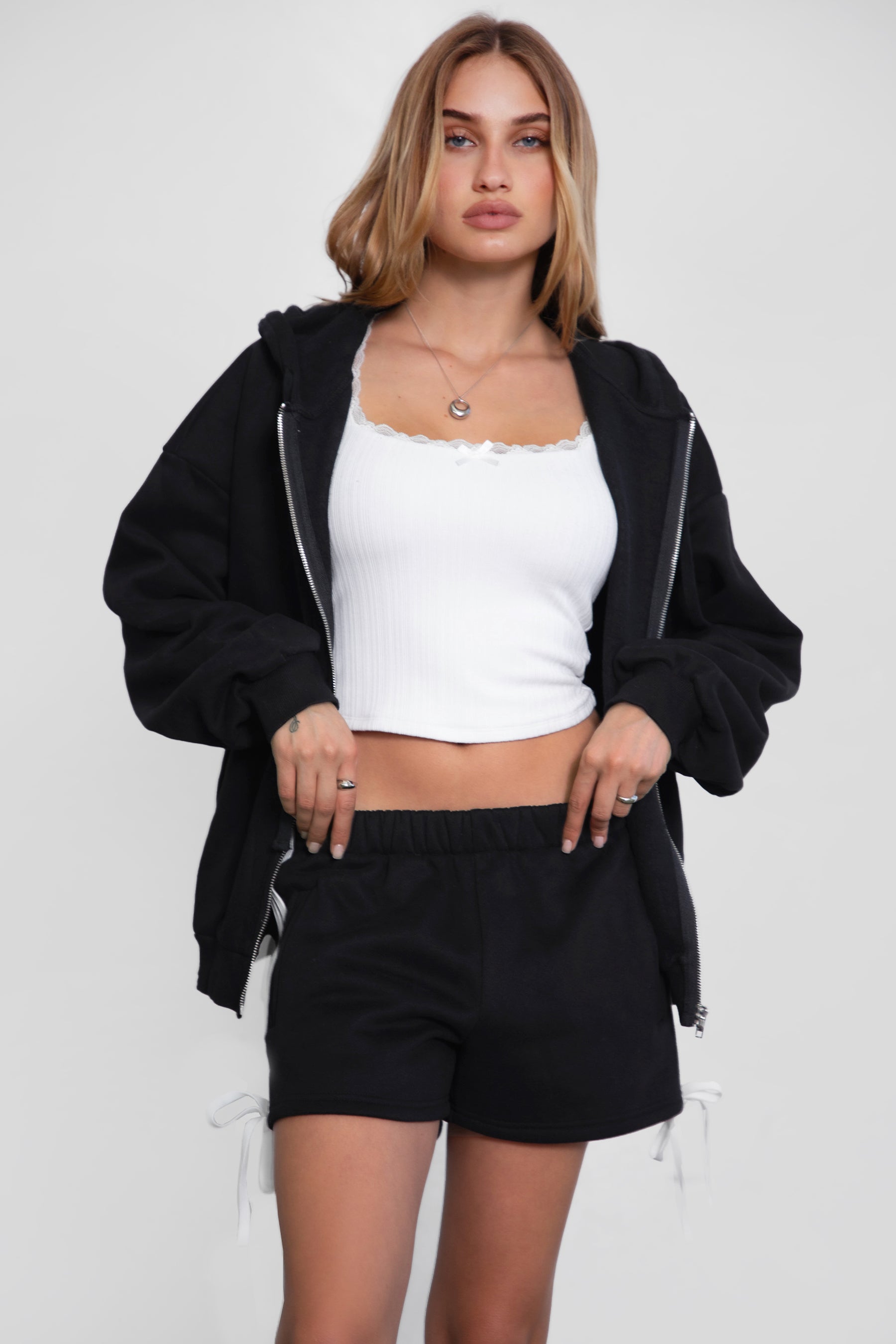 SUNNI casual straight-leg fleece shorts with pockets in black