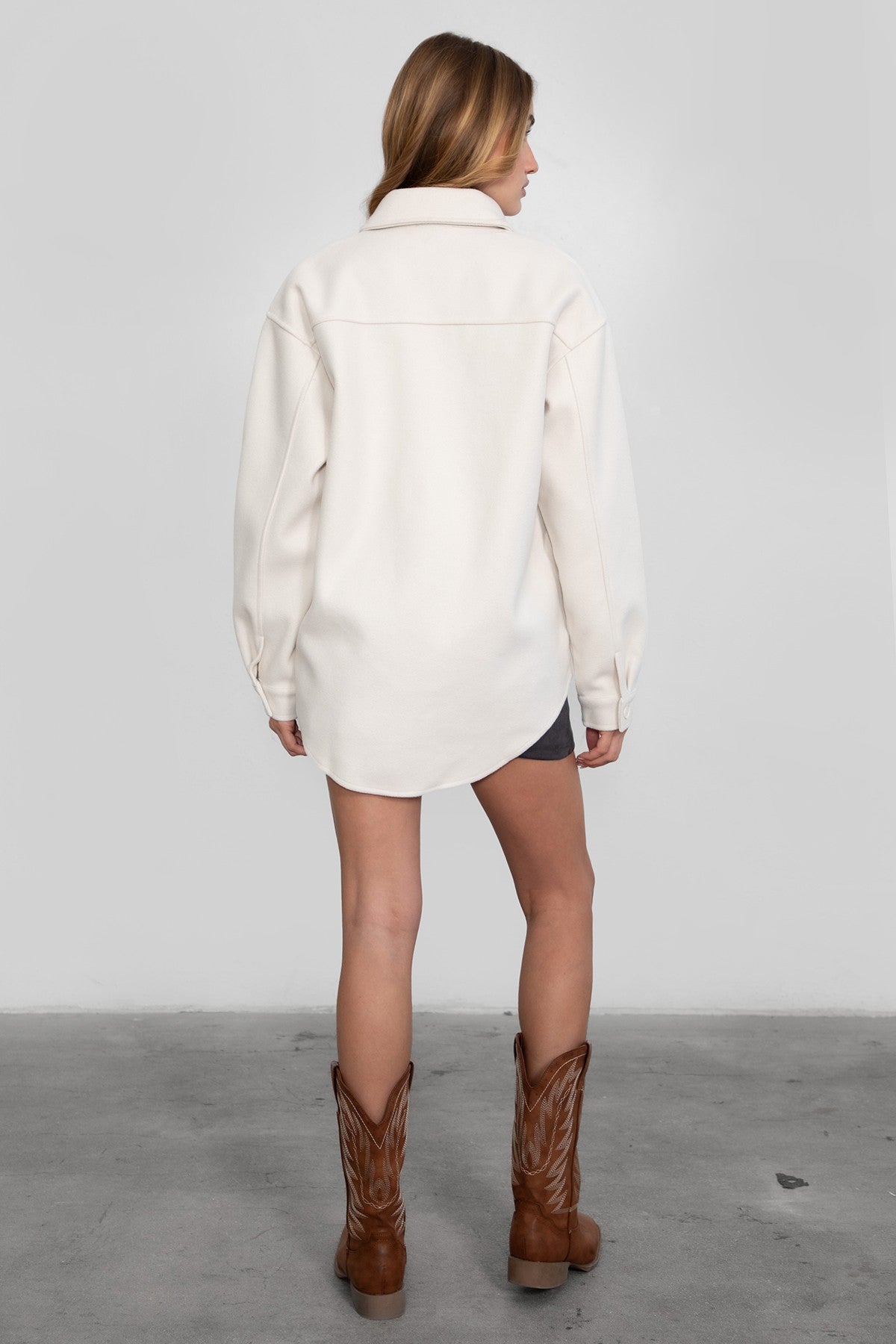 TIC TOC ecru shacket with collared neckline and oversized silhouette