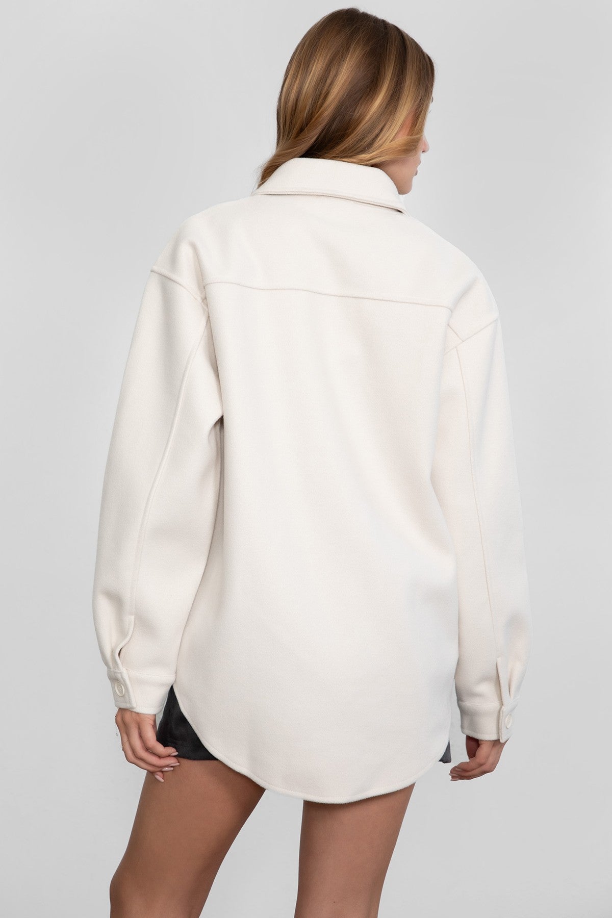 TIC TOC ecru shacket with collared neckline and oversized silhouette