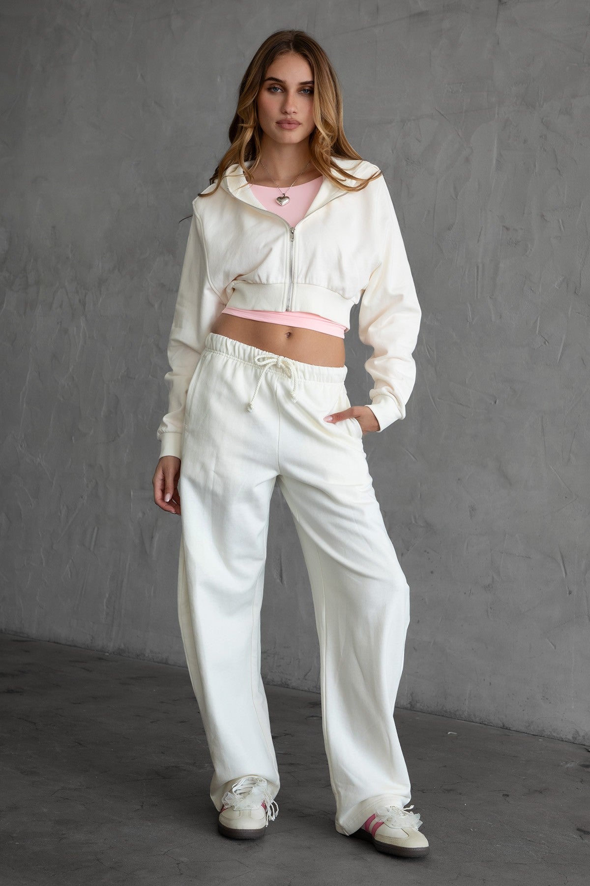 TIC TOC EMILY lightweight French Terry wide-leg sweatpants in light ecru with elastic waistband