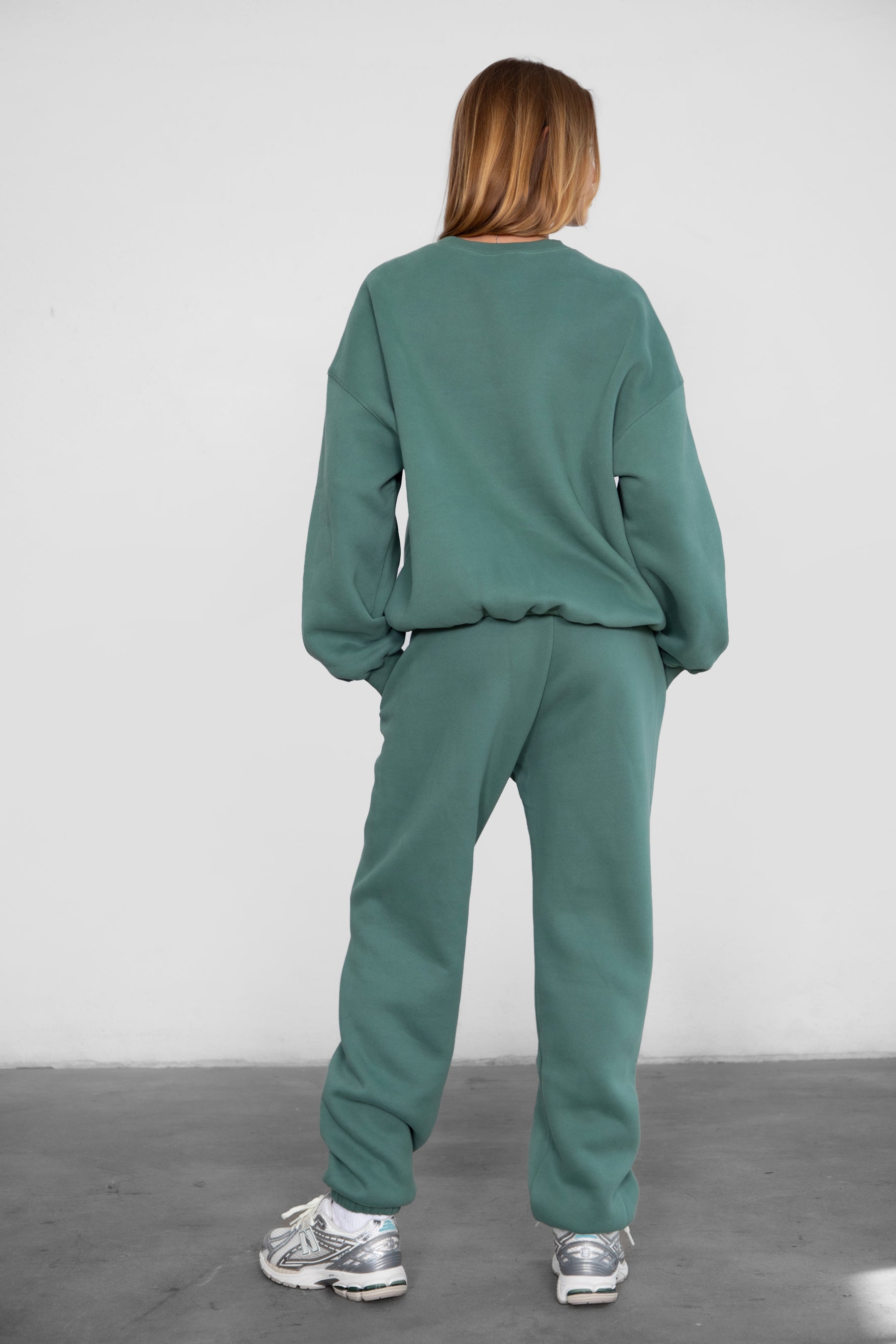 TIC TOC VARSITY oversized fleece crewneck pullover in pin green with ribbed detailing